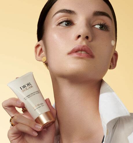 dior solar escape essentials|dior sunscreen spf 50.